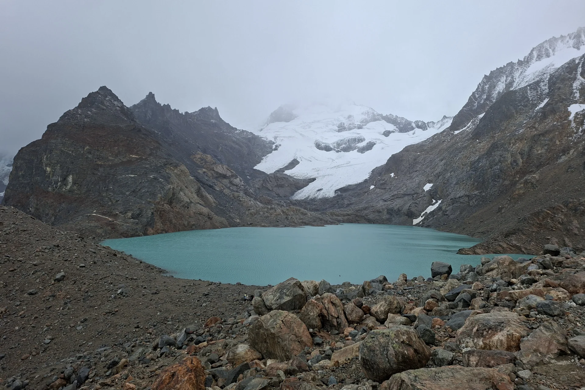 Vistes del Fitz Roy des de la Laguna de los Tres, El Chaltén, Argentina.></span></p><p dir=